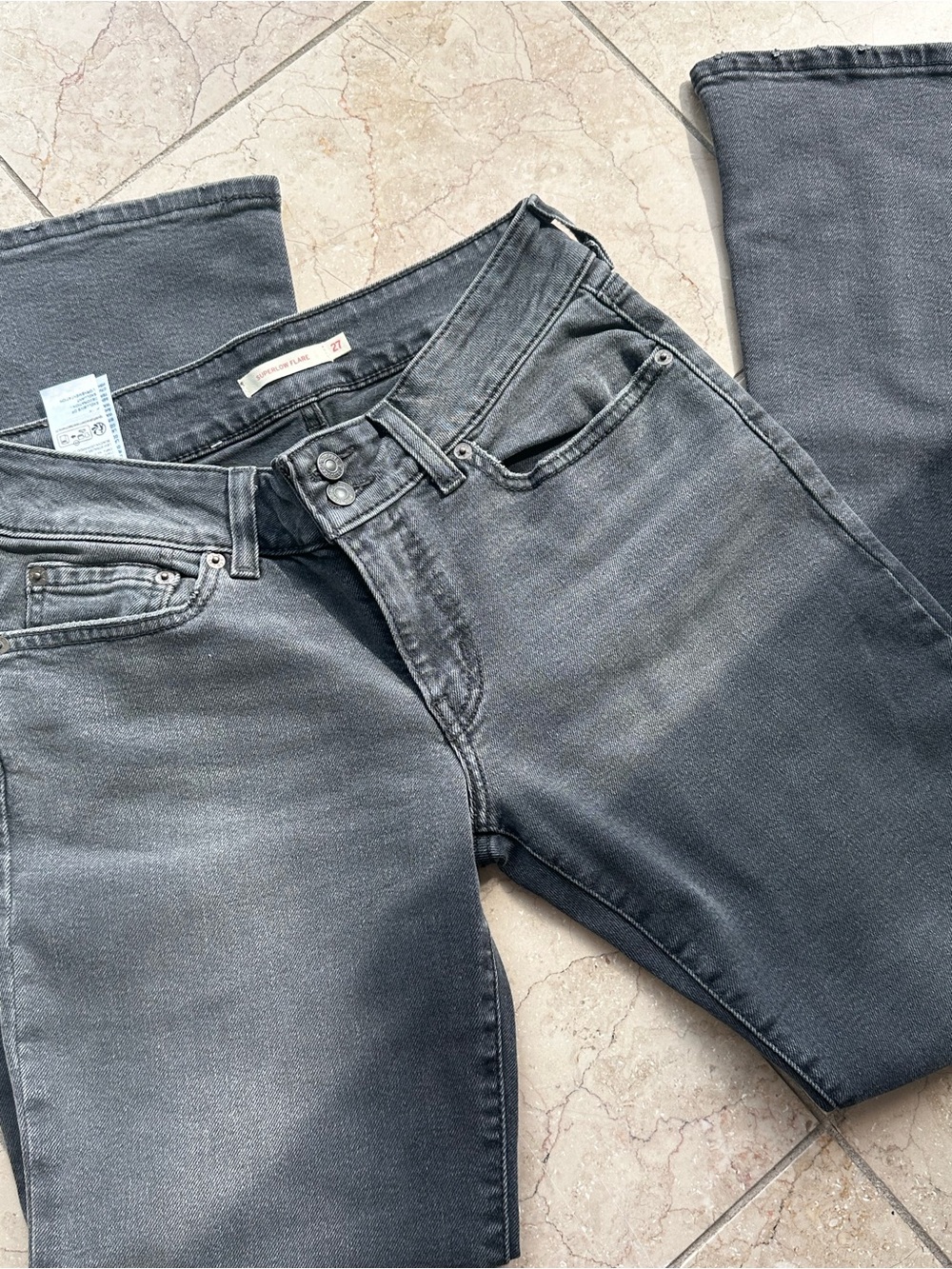LEVIS women’s SUPERFLOW Gray Denim Jeans